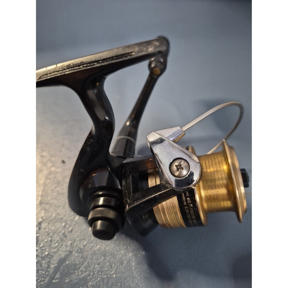 Daiwa D Shock 2000-B Black Fishing Spinning Reel